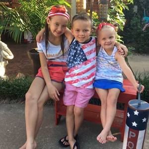 Meet your Posher, Annie